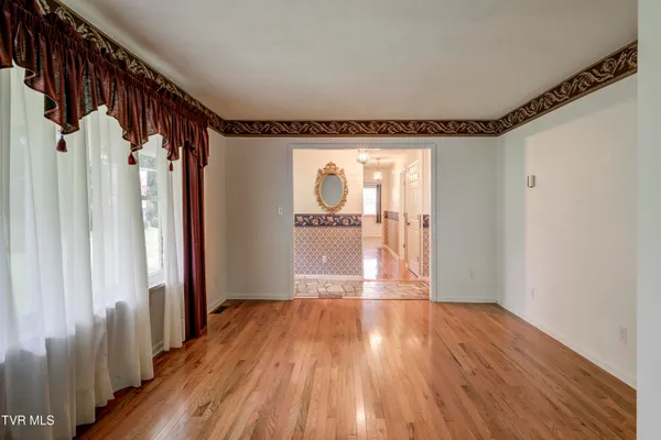 $319,900 | 206 Sycamore Street, Erwin, TN 37650