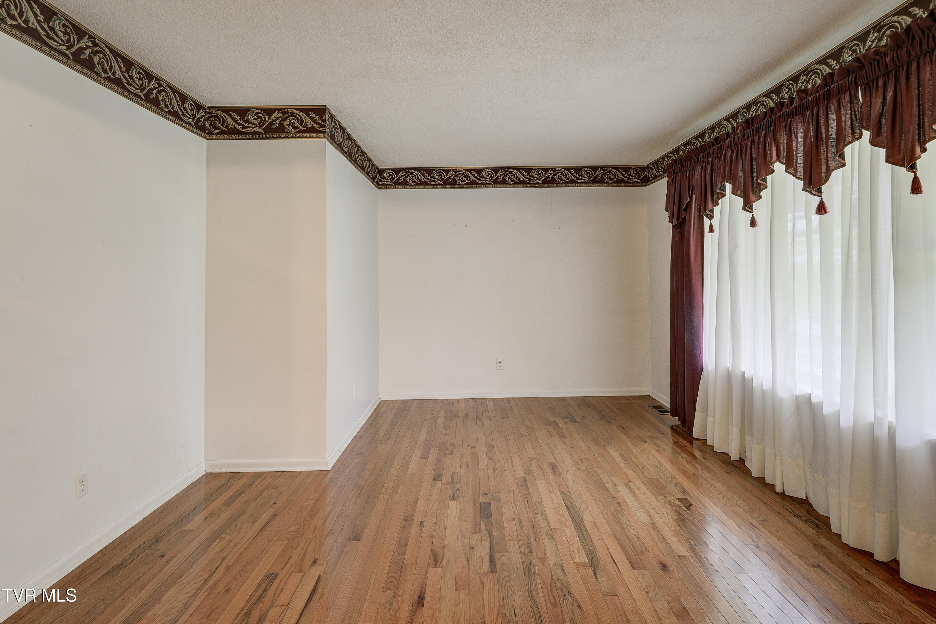 206 Sycamore Street Erwin, TN 37650 - Photo 7 of 61 Sycamore-2