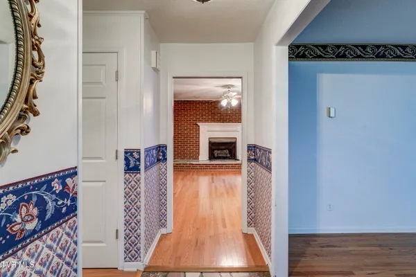 $319,900 | 206 Sycamore Street, Erwin, TN 37650