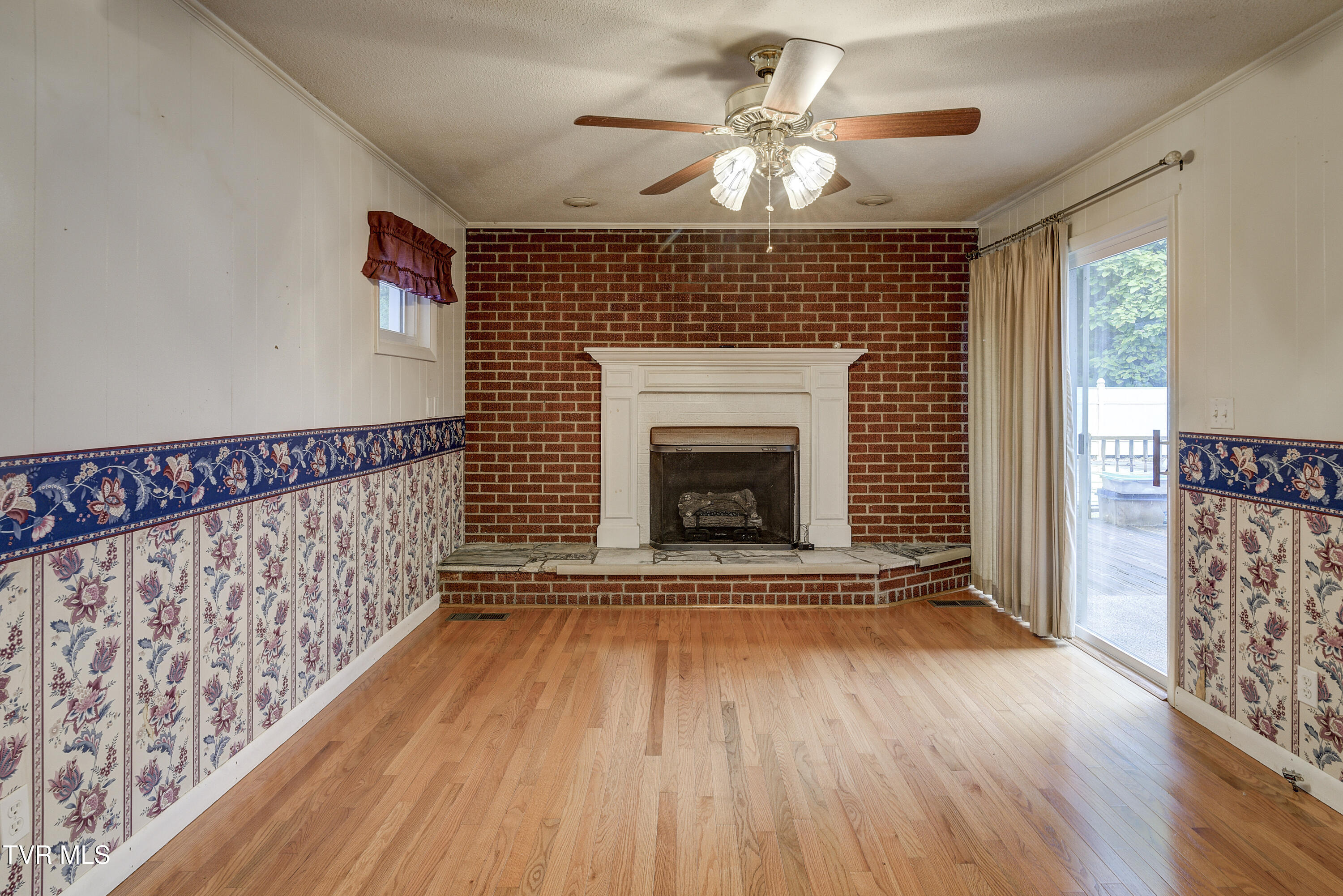 206 Sycamore Street Erwin, TN 37650 - Photo 10 of 61 Sycamore-6