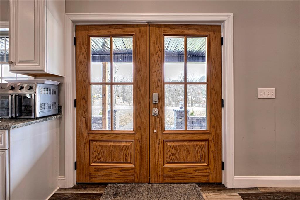 2084 Boquet Road Jeannette, PA 15644 - Photo 13 of 49