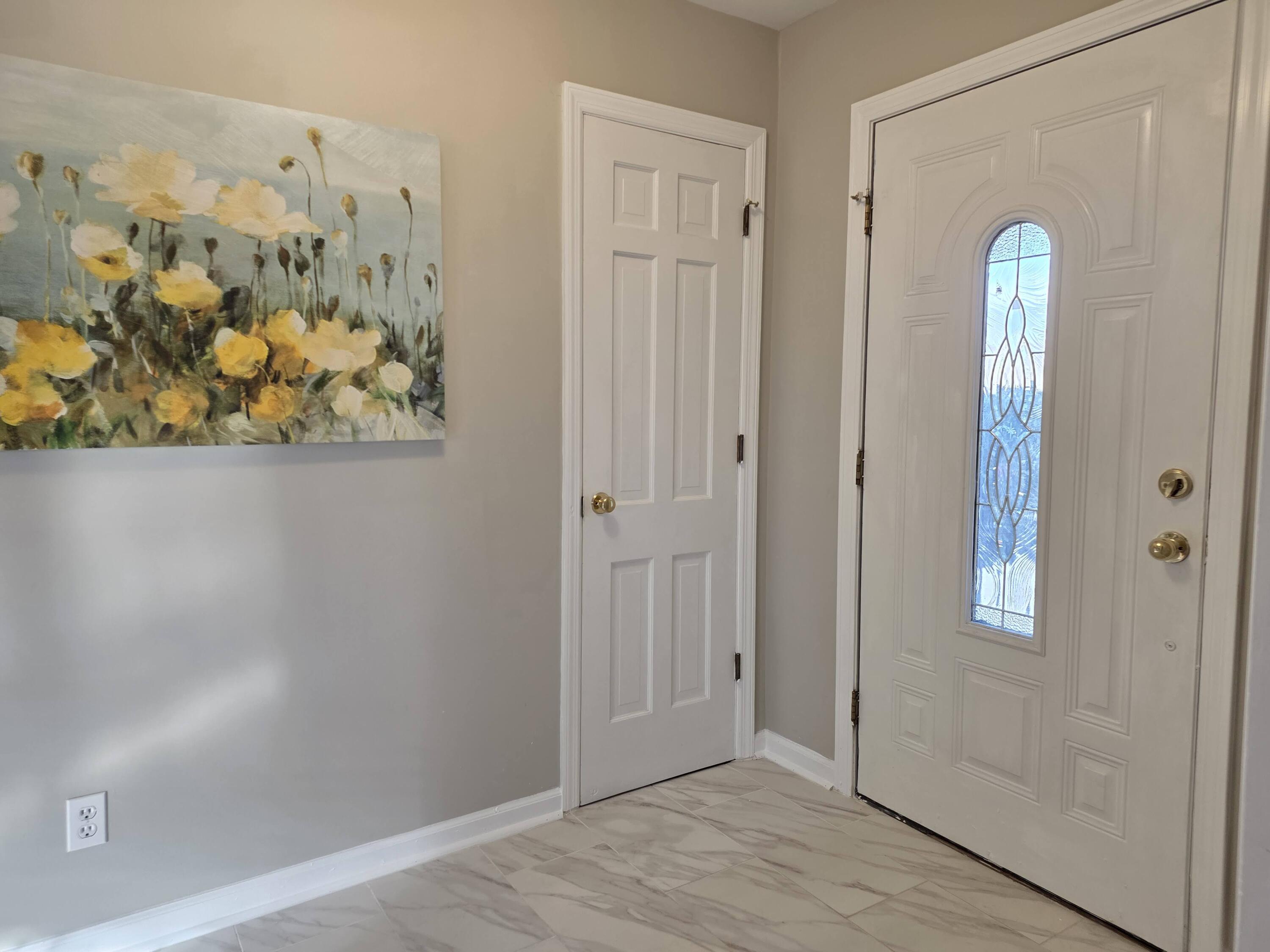 101 Masters Road Hixson, TN 37343 - Photo 3 of 31 20260222_171109