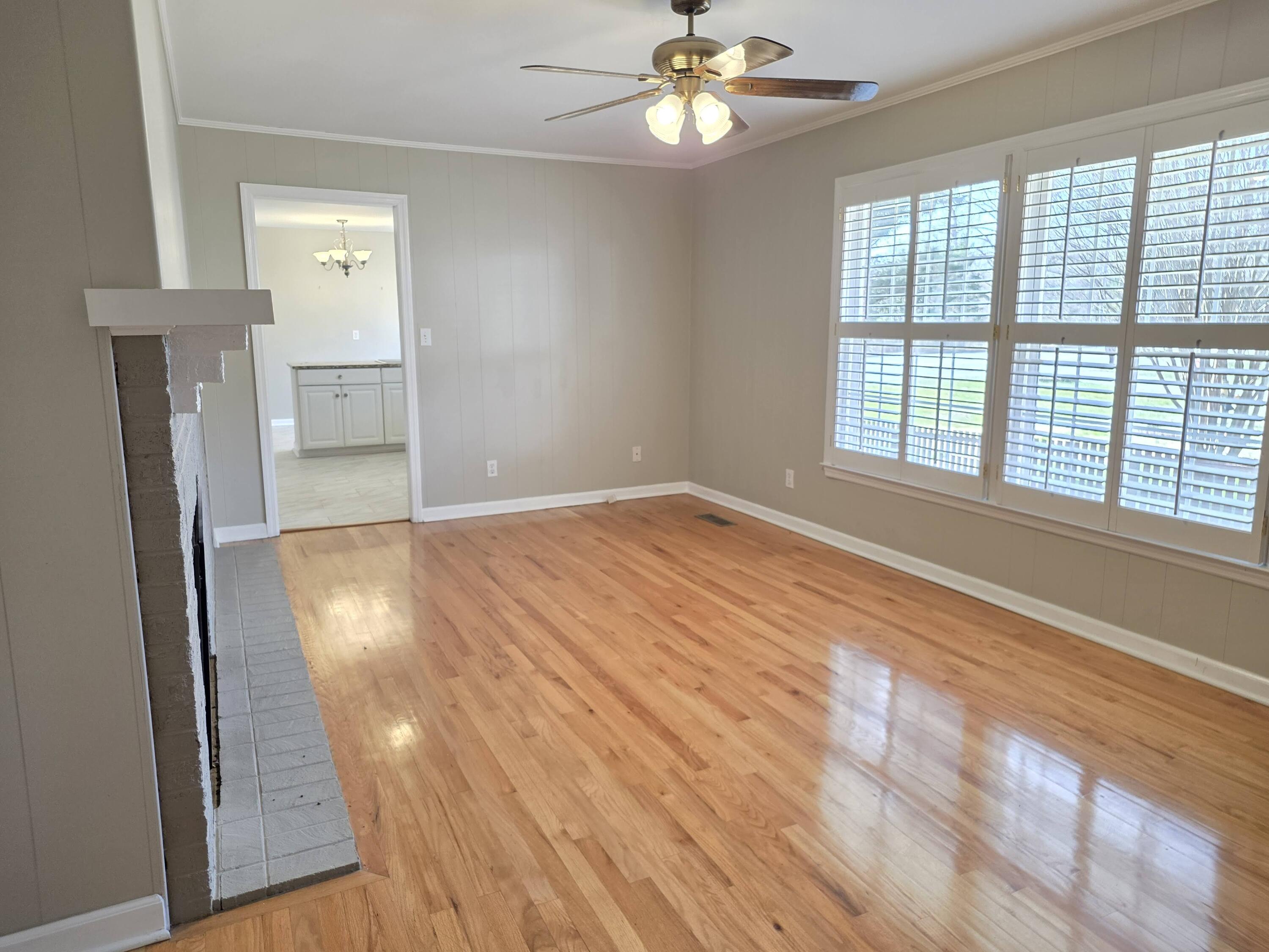 101 Masters Road Hixson, TN 37343 - Photo 6 of 31 20260221_134107