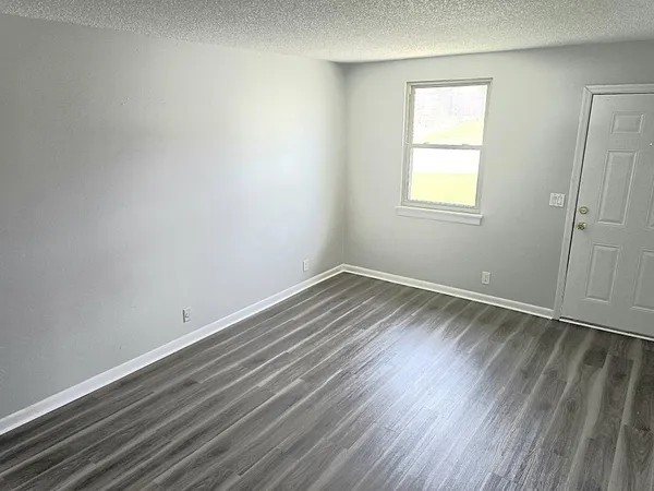 $1,200 | 3728 Village Trail, Nashville, TN 37207