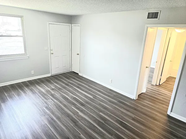 $1,200 | 3728 Village Trail, Nashville, TN 37207
