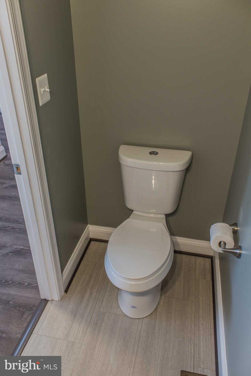 106 German Hill Road Baltimore, MD 21222 - Photo 7 of 29 Ceramic Tile Flooring