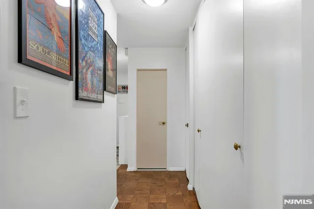 $250,000 | 2150 Center Avenue, Unit 17D, Fort Lee, NJ 07024