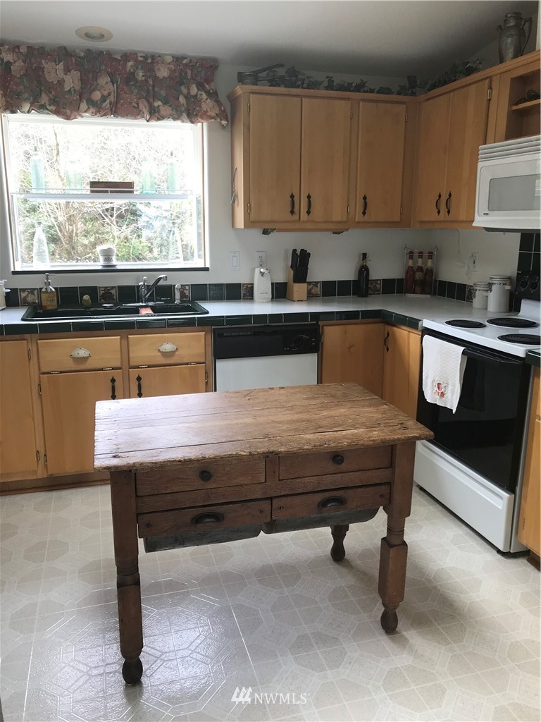 32404 Sandridge Road Oysterville, WA 98641 - Photo 19 of 29 Gallery Image 19