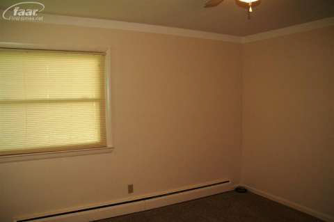 2188 South Dye Road Flint, MI 48532 - Photo 30 of 49 20402383-29.JPG