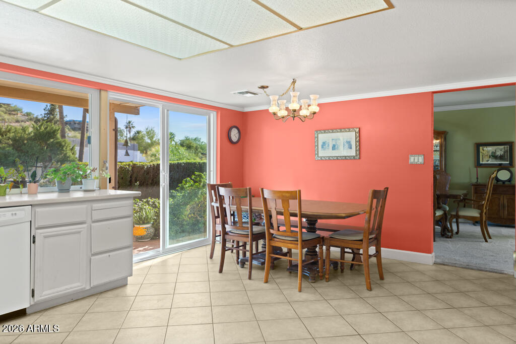 4721 East Rancho Drive Phoenix, AZ 85018 - Photo 9 of 38