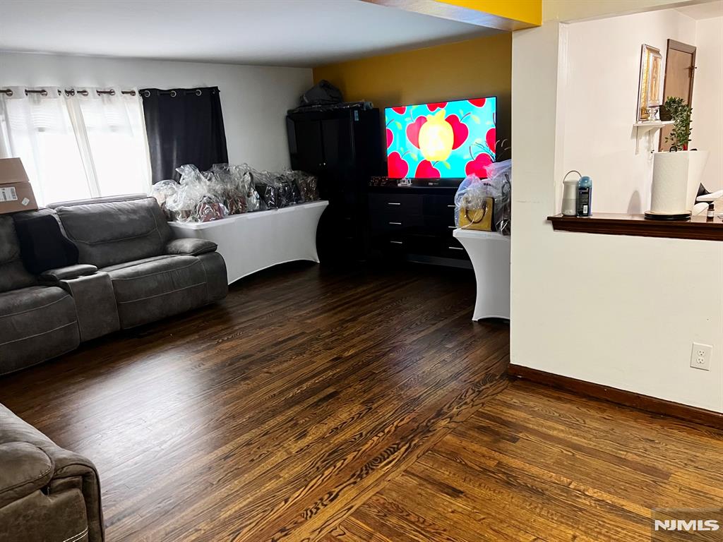 133 Washington Street, Unit 1 Lodi, NJ 07644 - Photo 4 of 9