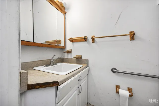 $450,000 | Undisclosed Address, Bakersfield, CA 93314