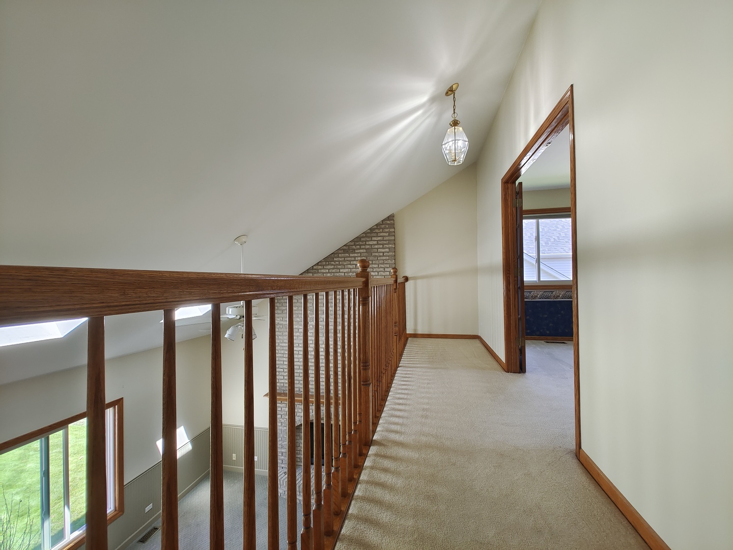 4807 Snapjack Circle Naperville, IL 60564 - Photo 15 of 29 a view of a hallway with wooden floor and entryway