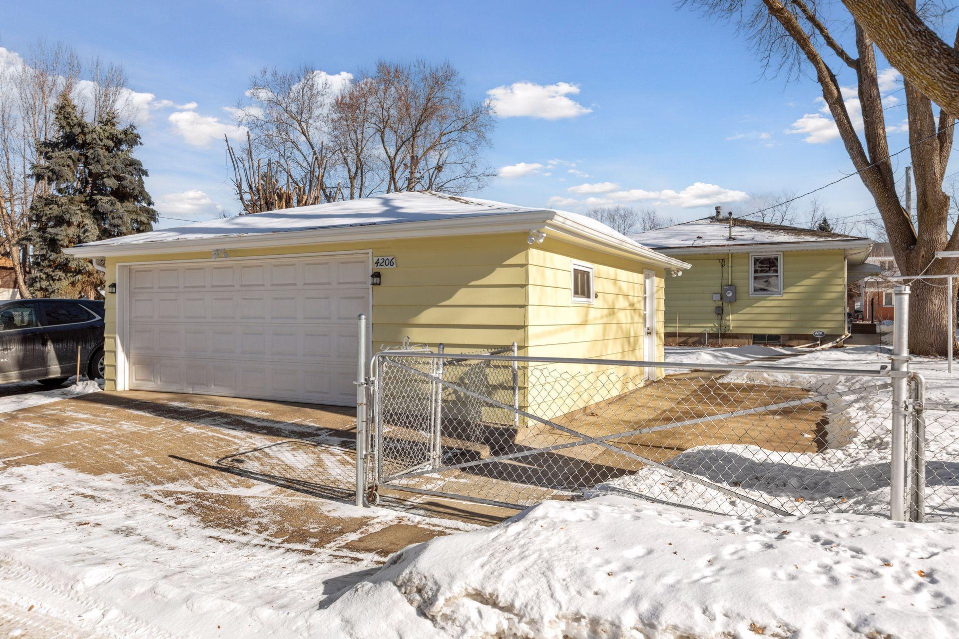 4206 Northeast 2nd Street Columbia Heights, MN 55421 - Photo 12 of 54