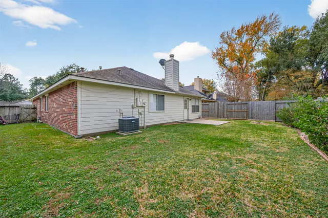 $2,100 | 21484 Palace Pines Drive, Kingwood, TX 77339