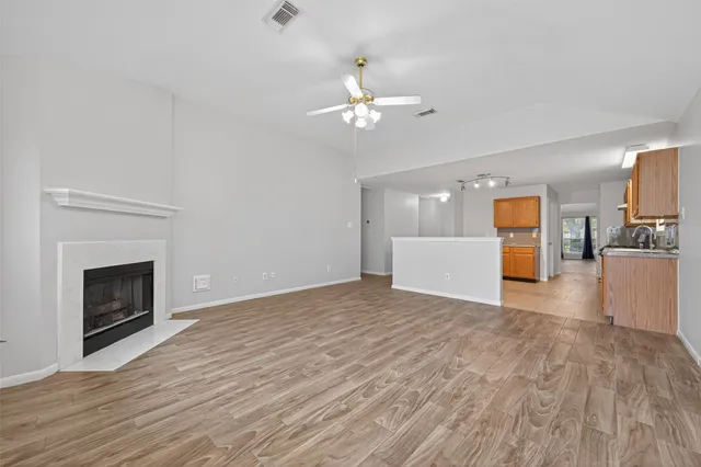 $2,100 | 21484 Palace Pines Drive, Kingwood, TX 77339