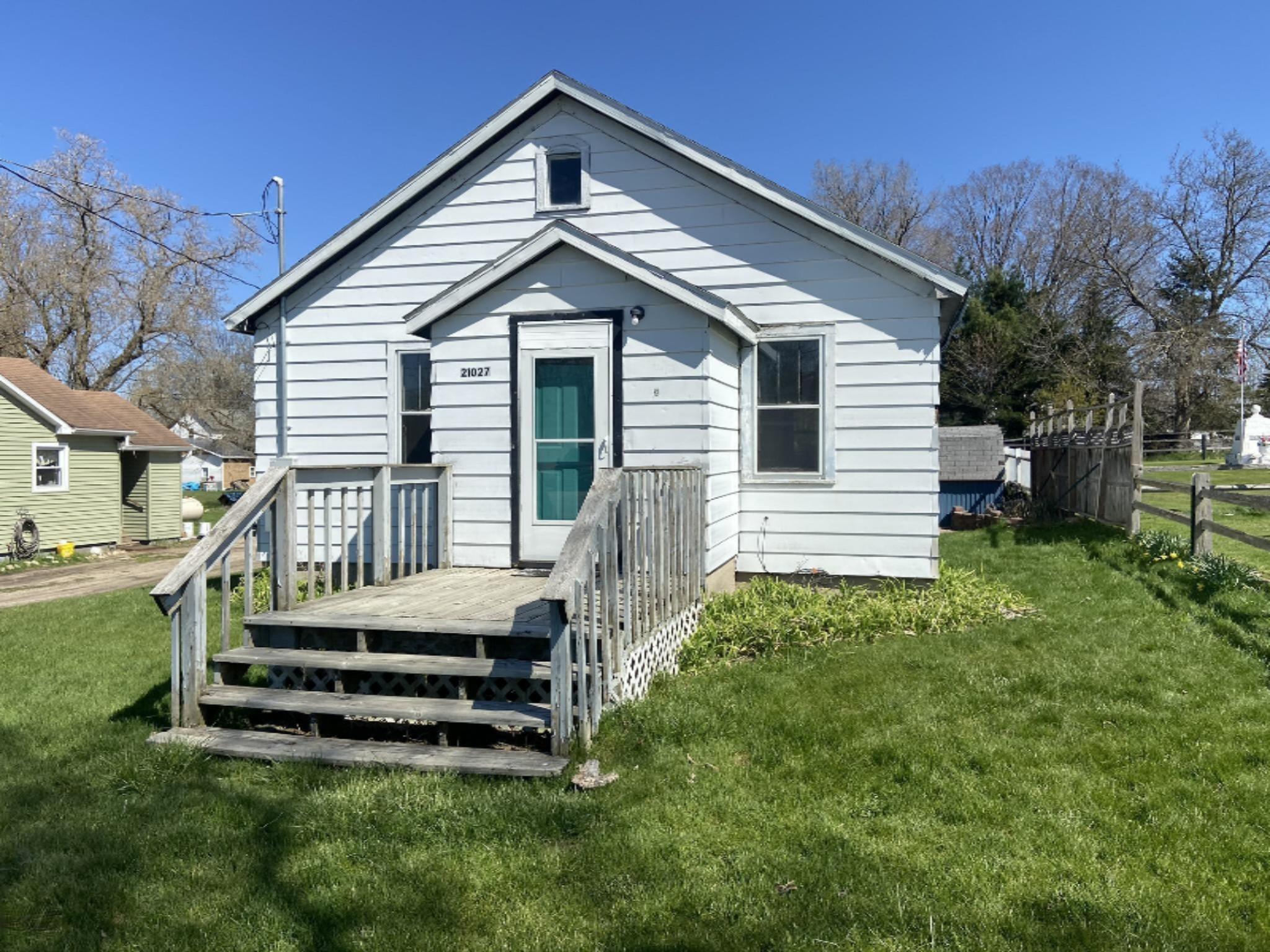 21028 11 Mile Road Reed City, MI 49677 - Photo 1 of 18 IMG_0682