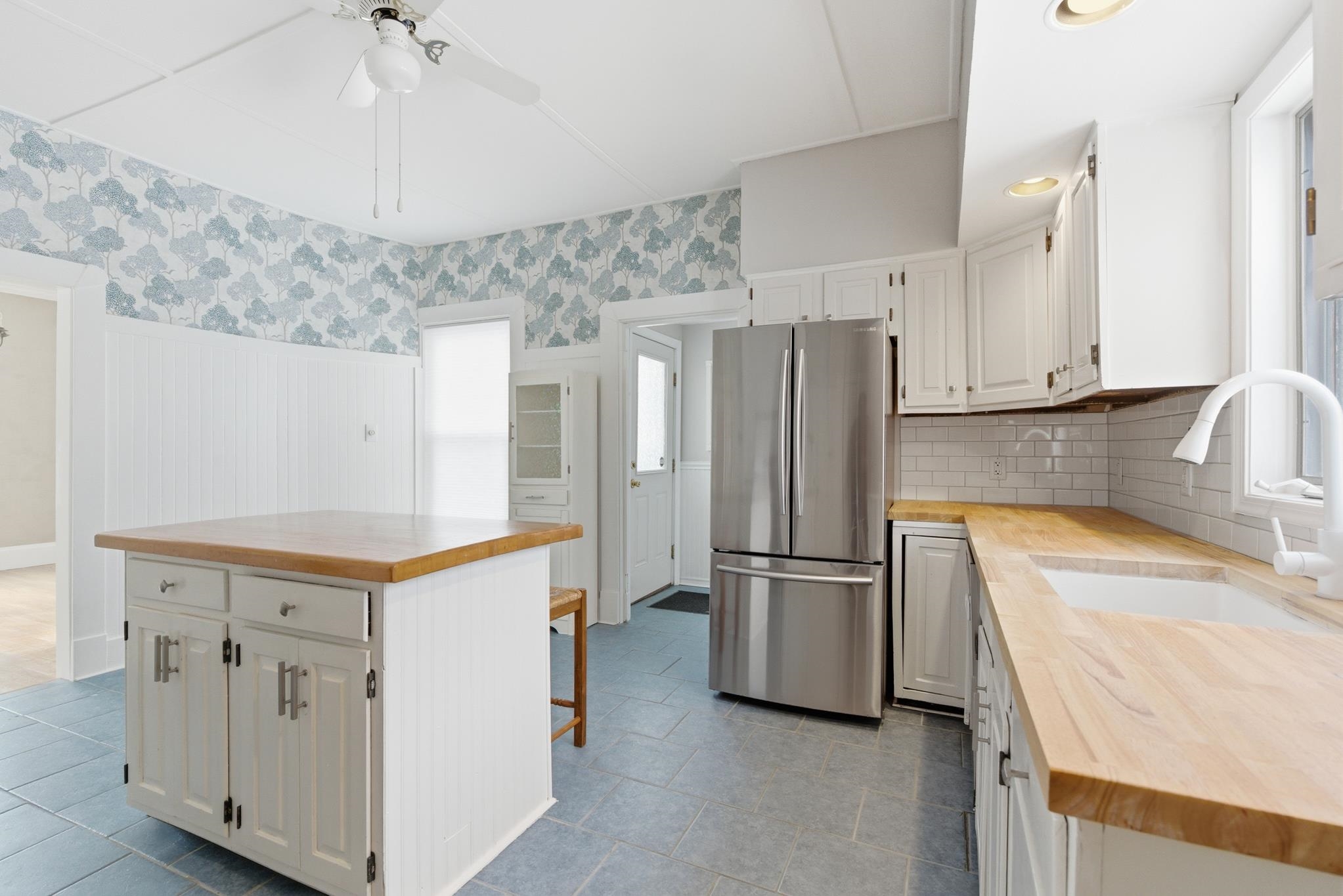 30 Ray Street Manchester, NH 03104 - Photo 16 of 43