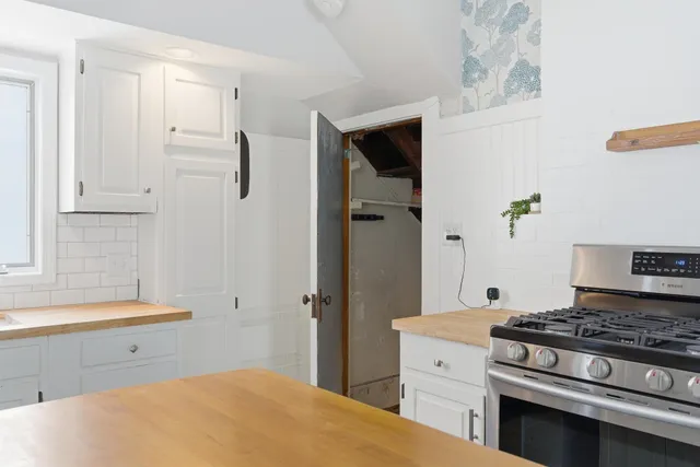 $524,900 | 30 Ray Street, Manchester, NH 03104