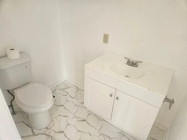 $264,900 | 161 Waverly Avenue, Pittsfield, ME 04967