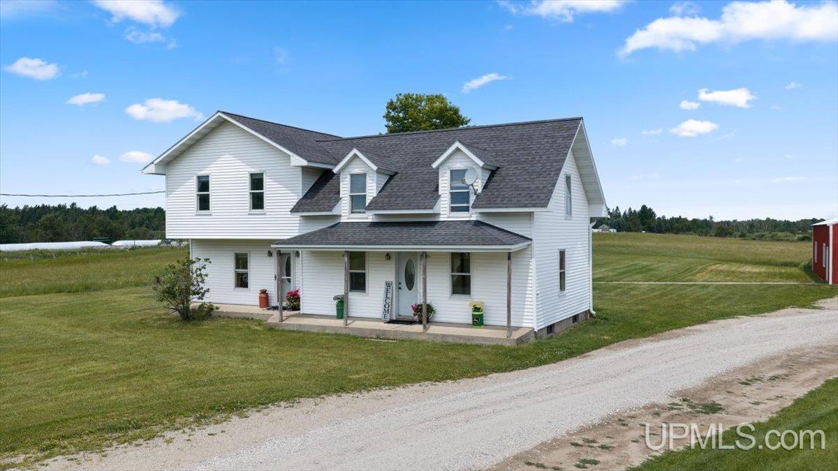 3774 18th Road Escanaba, MI 49829 - Photo 3 of 66