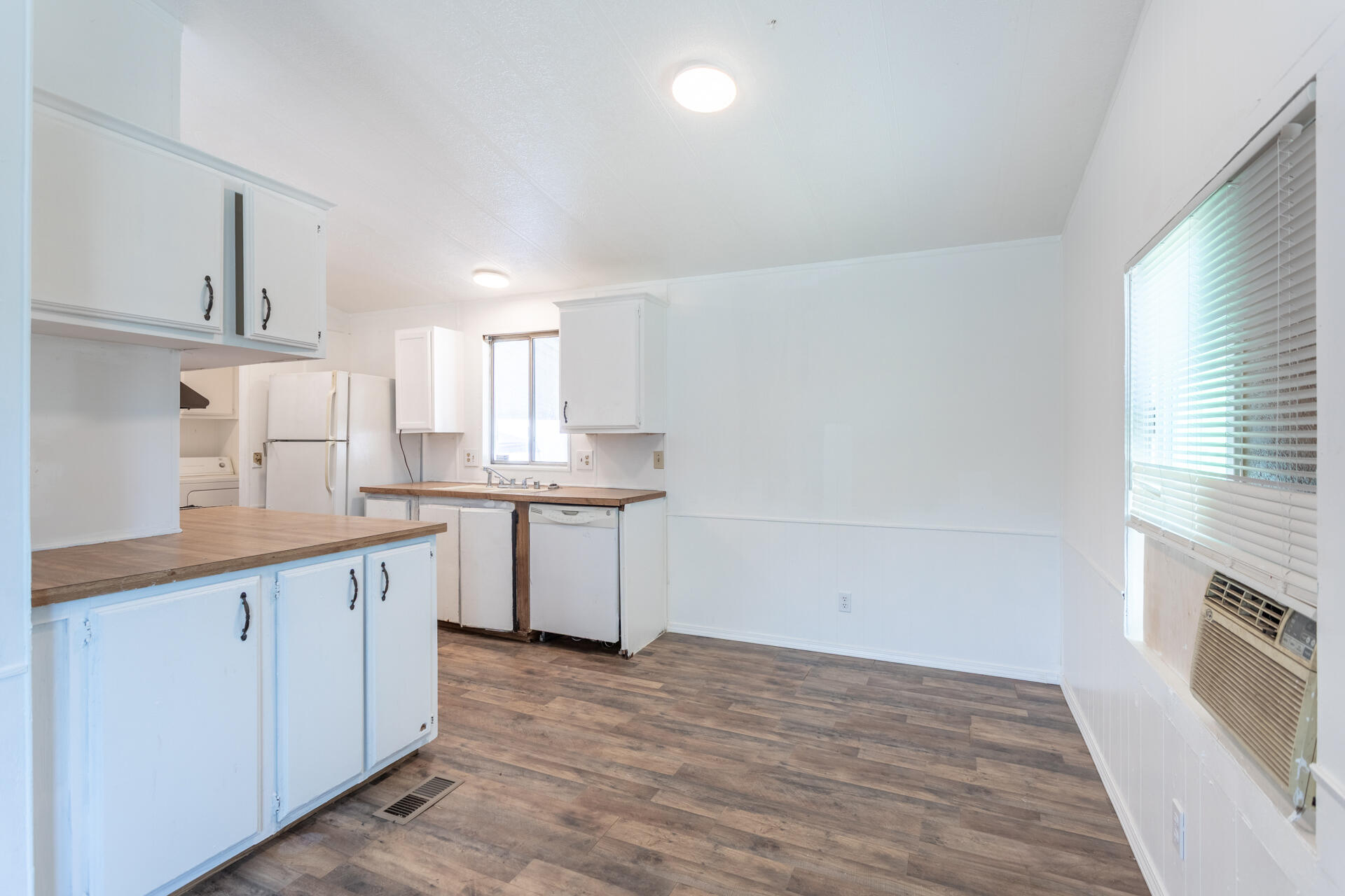 19964 Riverside Avenue, Unit 65 Anderson, CA 96007 - Photo 3 of 18 IMG_1998-HDR