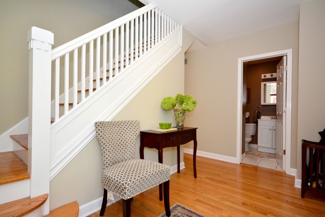 205 North Delaplaine Road Riverside, IL 60546 - Photo 2 of 25