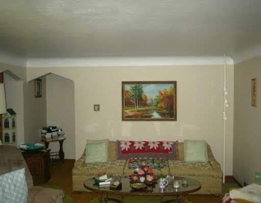 12739 Ridge Road North Huntingdon, PA 15642 - Photo 5 of 8 Living Room.