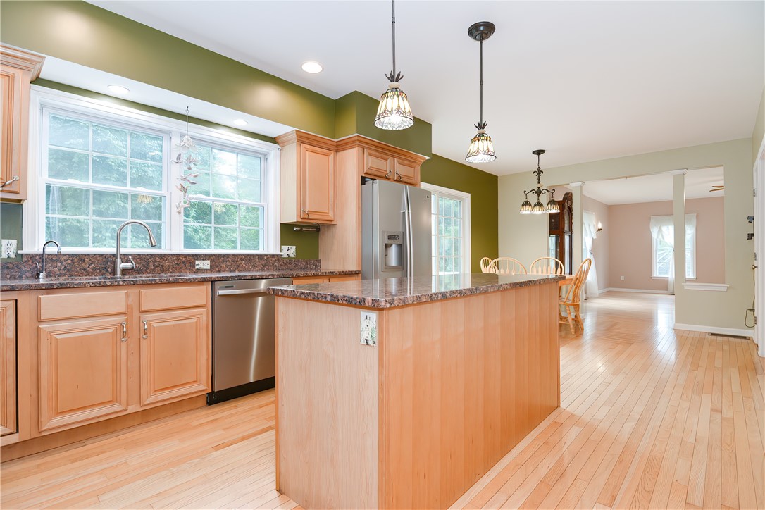 136 Scapa Flow Road Charlestown, RI 02813 - Photo 8 of 36