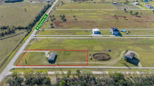 $199,000 | 4423 West Bayshore Road, Anahuac, TX 77514