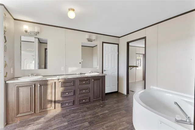 $199,000 | 4423 West Bayshore Road, Anahuac, TX 77514