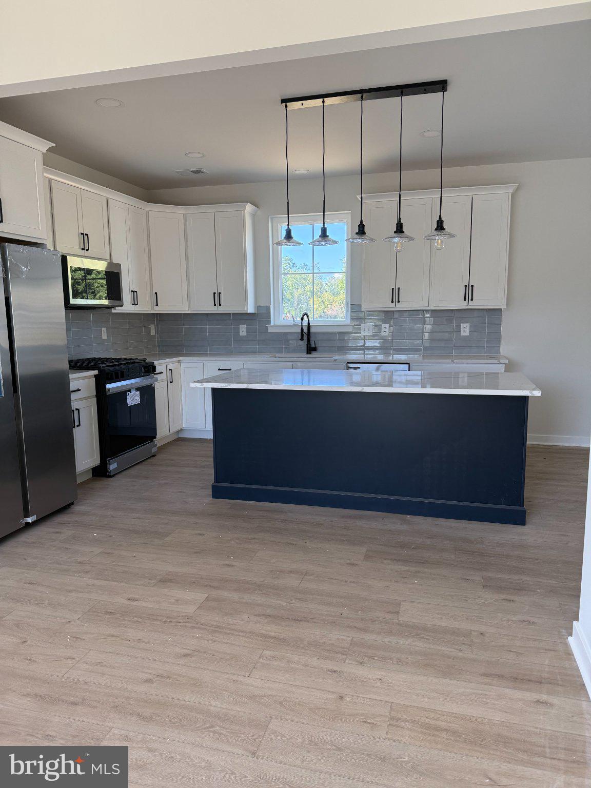 11 Hempstead Road Hamilton, NJ 08610 - Photo 3 of 17 Gallery Image 3