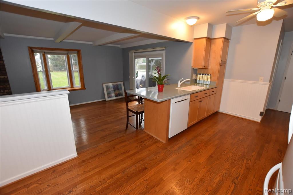 1231 Stonehenge Road Flint, MI 48532 - Photo 5 of 20