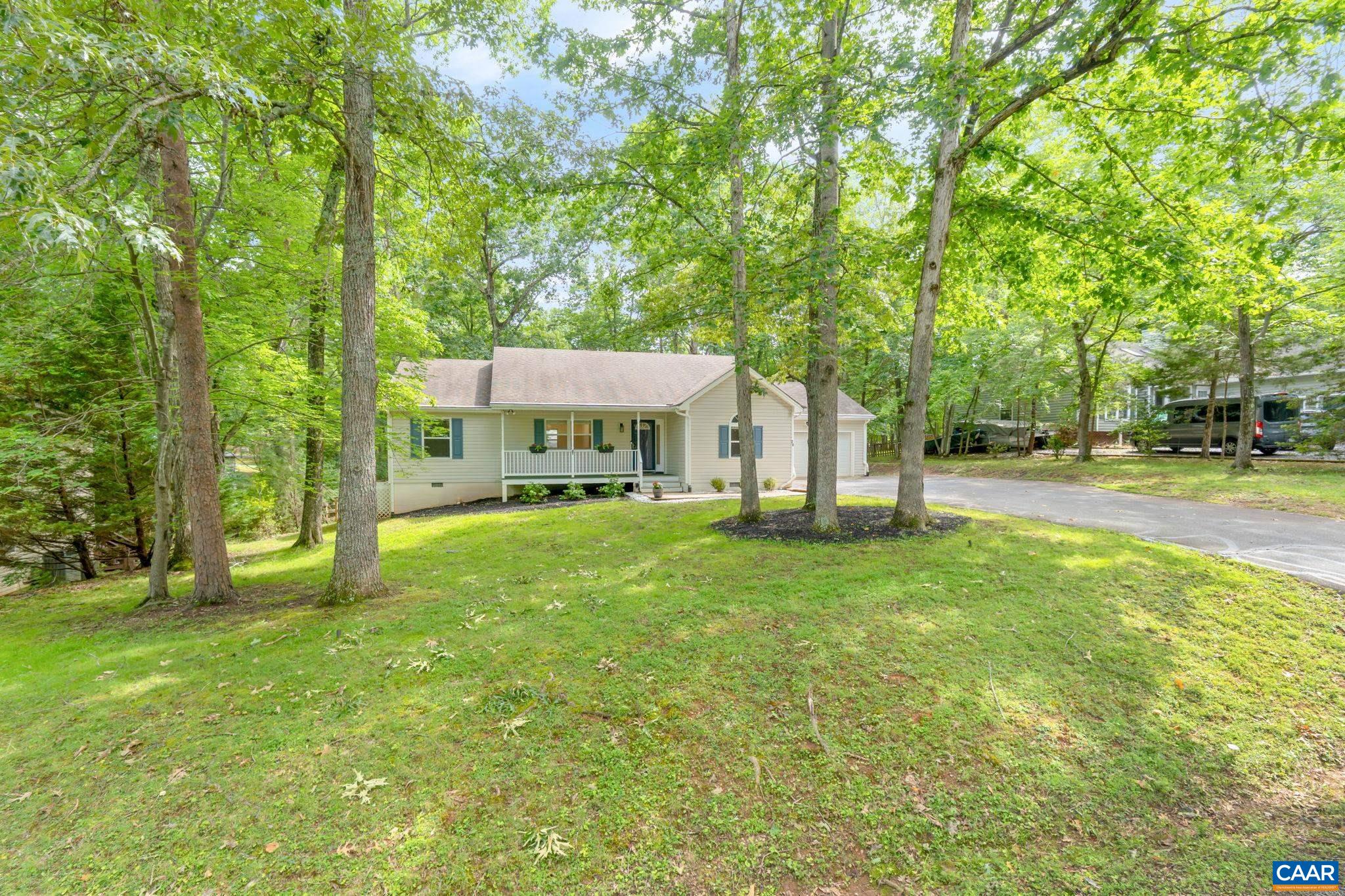20 Colonial Road Palmyra, VA 22963 - Photo 3 of 61 a view of a house with a big yard