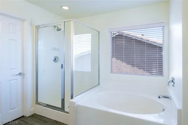 $2,300 | 1068 Crescent Falls Street, Henderson, NV 89011