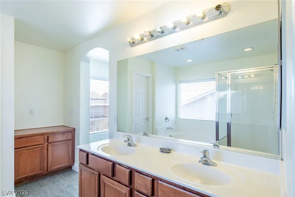 $2,300 | 1068 Crescent Falls Street, Henderson, NV 89011