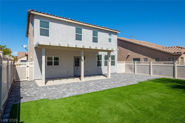 $2,300 | 1068 Crescent Falls Street, Henderson, NV 89011