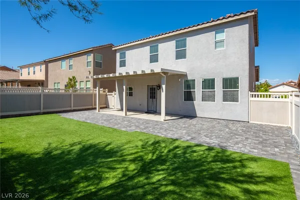 $2,300 | 1068 Crescent Falls Street, Henderson, NV 89011