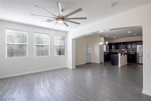 $2,300 | 1068 Crescent Falls Street, Henderson, NV 89011