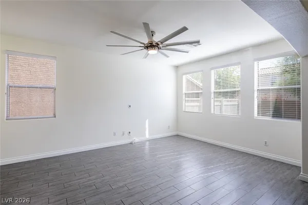 $2,300 | 1068 Crescent Falls Street, Henderson, NV 89011