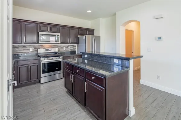 $2,300 | 1068 Crescent Falls Street, Henderson, NV 89011