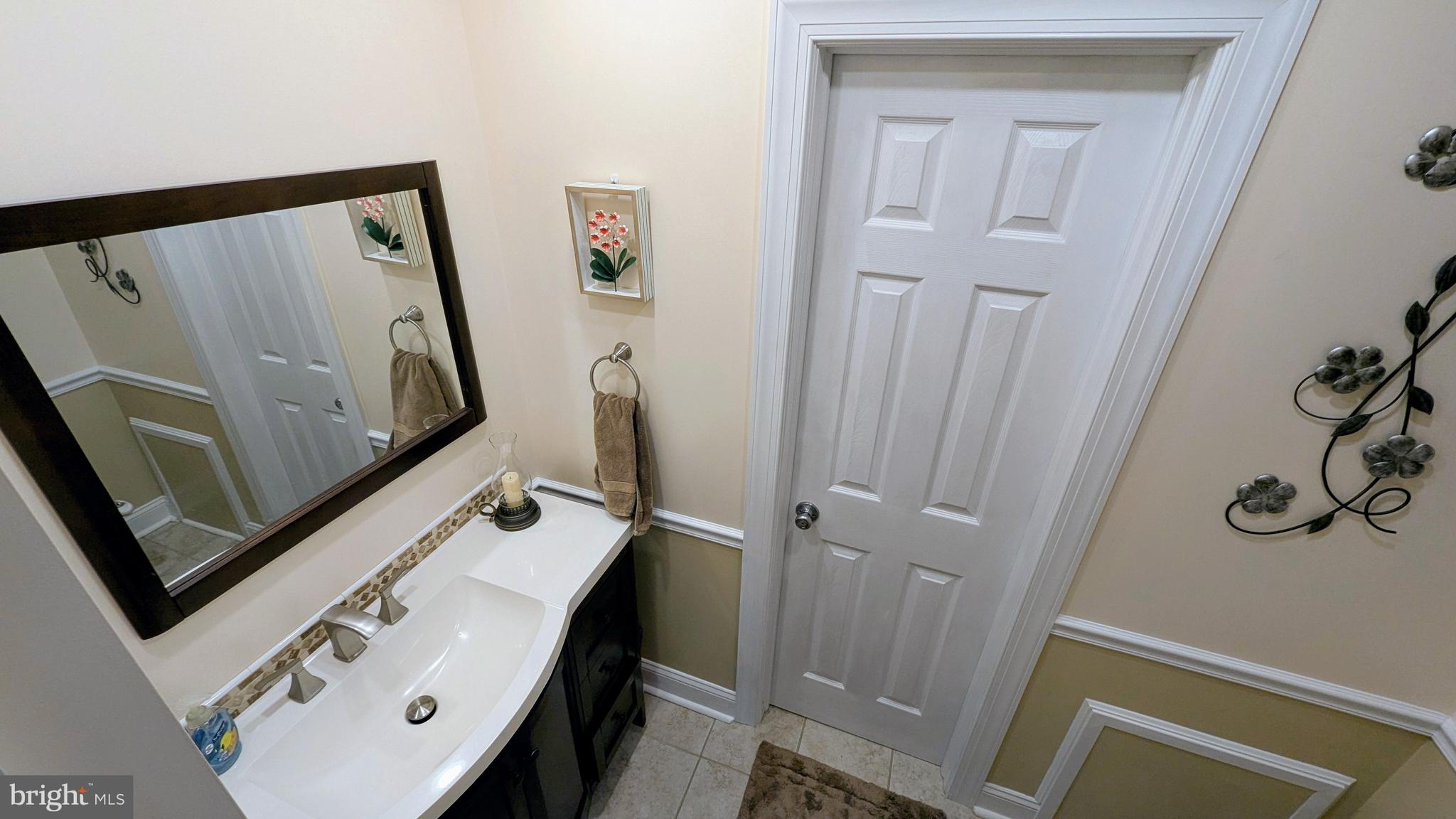 121 North Hunter Forge Road Newark, DE 19713 - Photo 13 of 35 Powder Room