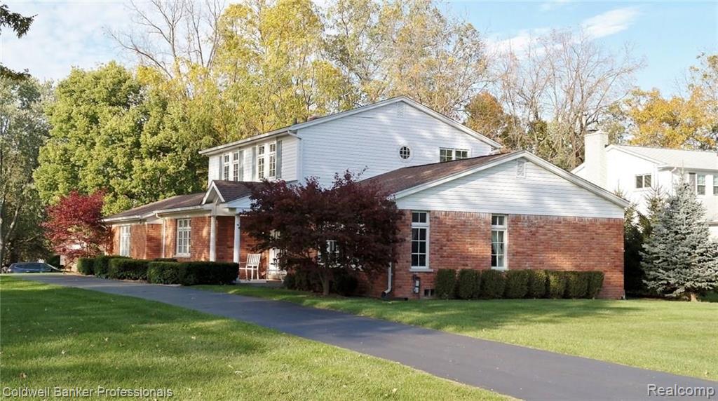 2789 Bridle Road Bloomfield Hills, MI 48304 - Photo 3 of 46