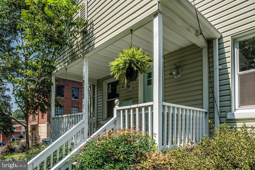 333 Spring Street Culpeper, VA 22701 - Photo 4 of 37 Gallery Image 4