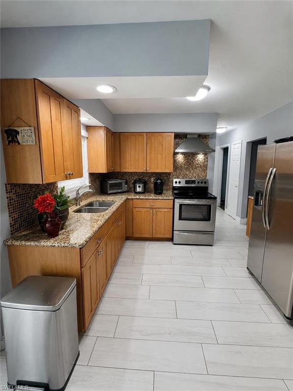 2124 41st Terrace Southwest Naples, FL 34116 - Photo 10 of 22 Gallery Image 10