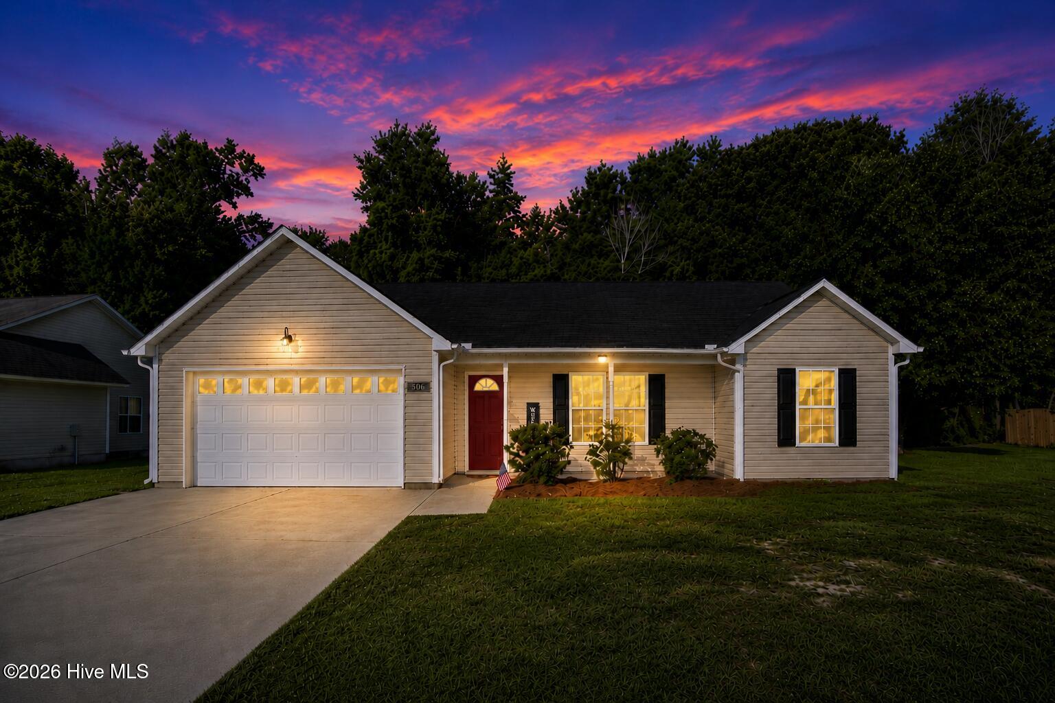 506 Southwest Ridge Drive Richlands, NC 28574 - Photo 2 of 38