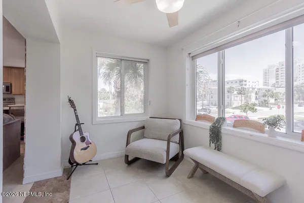 $2,950 | 210 11th Avenue North, Unit 208, Jacksonville Beach, FL 32250