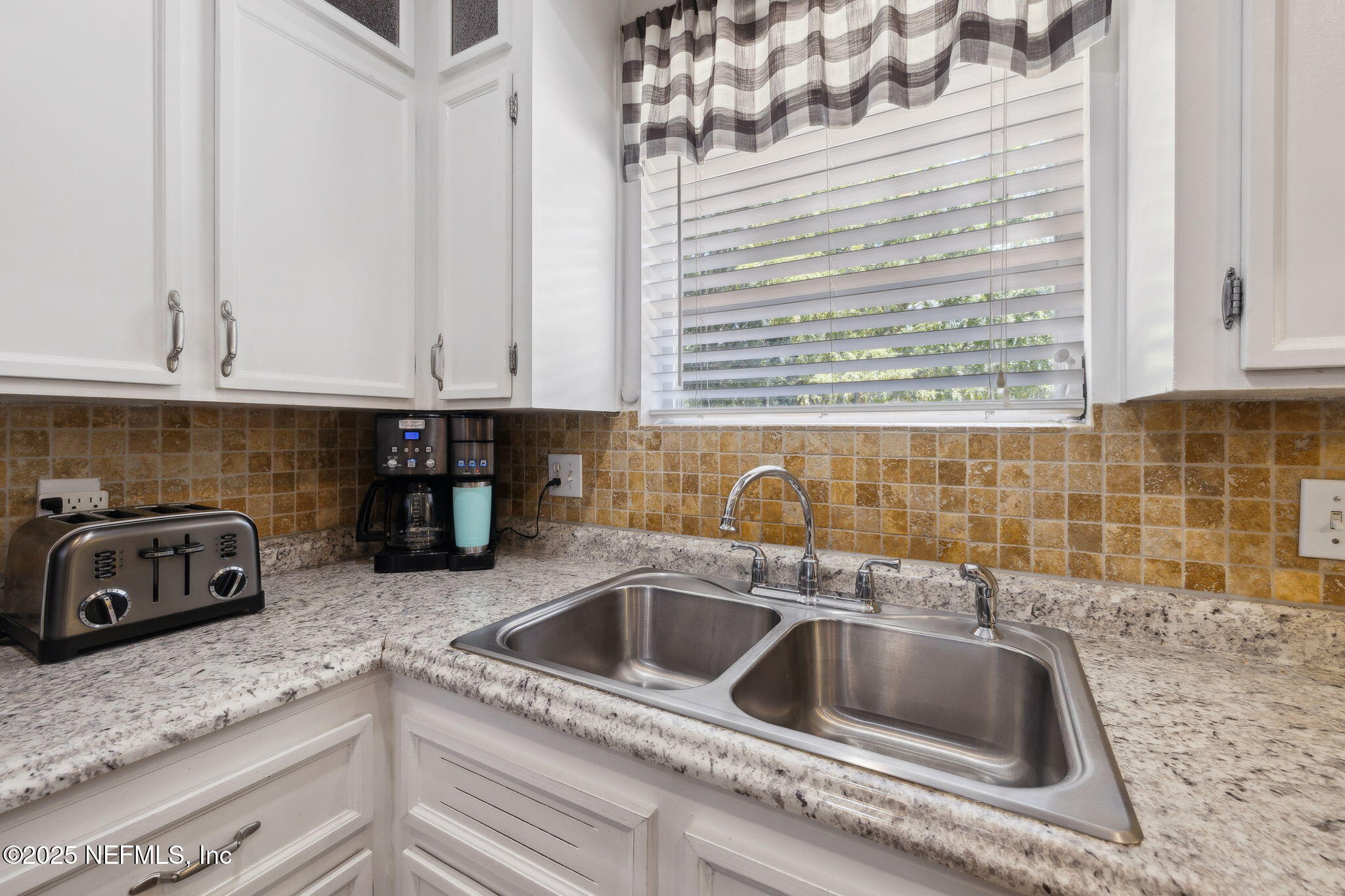5114 Eulace Road Jacksonville, FL 32210 - Photo 18 of 48 Kitchen 3