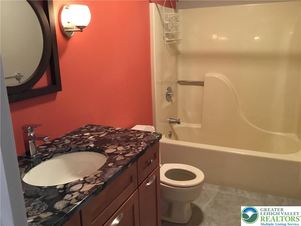 390 Fairview Street Emmaus, PA 18049 - Photo 26 of 34