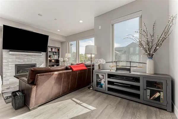 $889,000 | 6984 East 1st Avenue, Denver, CO 80230